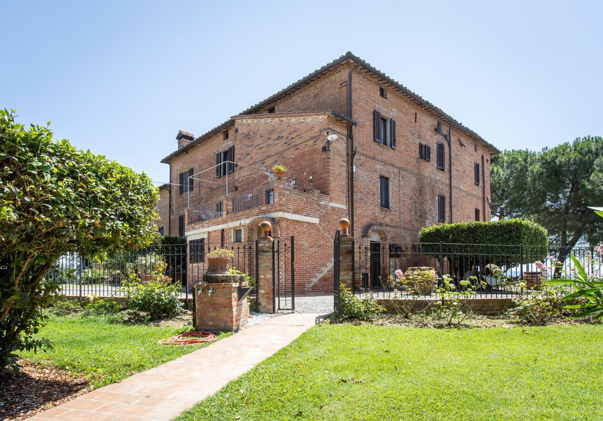 Agriturismo Palazzo Val Del Sasso Villastrada  Экстерьер фото