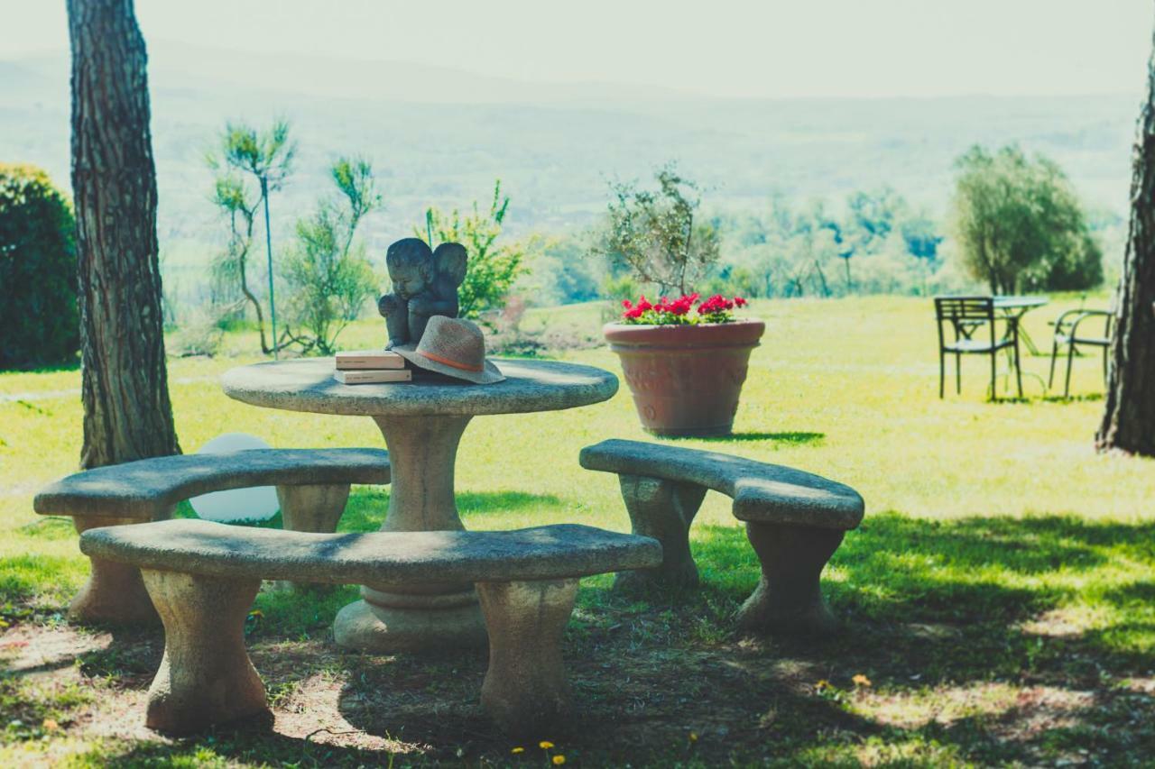 Agriturismo Palazzo Val Del Sasso Villastrada  Экстерьер фото